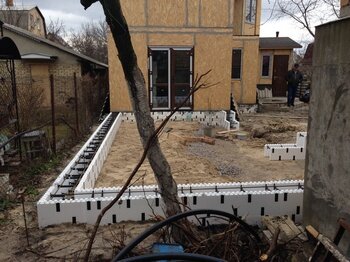 Начаты фундаментные работы под строительство канадского дома в г. Вышгород